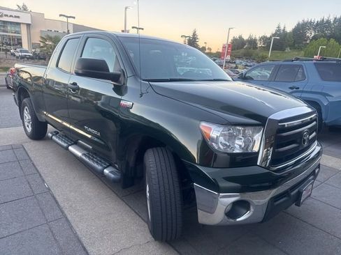 Used 2010 Toyota Tundra 4x4 Double Cab image 3