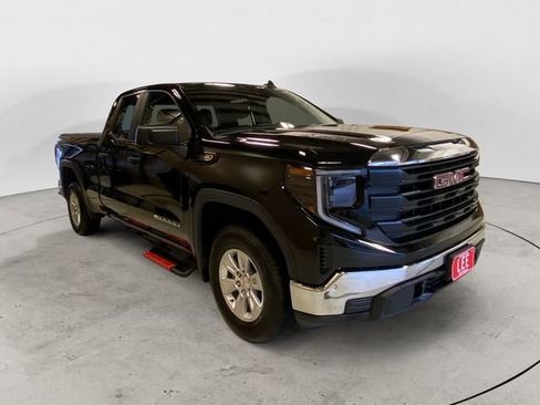 Used 2025 GMC Sierra 1500 Pro w/ Trailering Package image 8