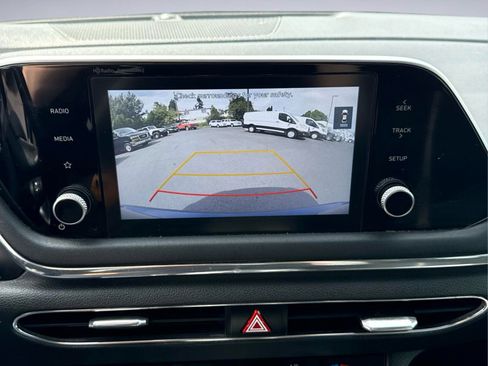 Used 2020 Hyundai Sonata SEL w/ Convenience Package FWD image 16