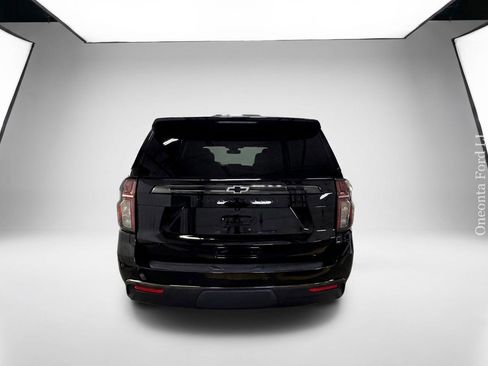 Used 2021 Chevrolet Suburban Z71 AWD/4WD image 5
