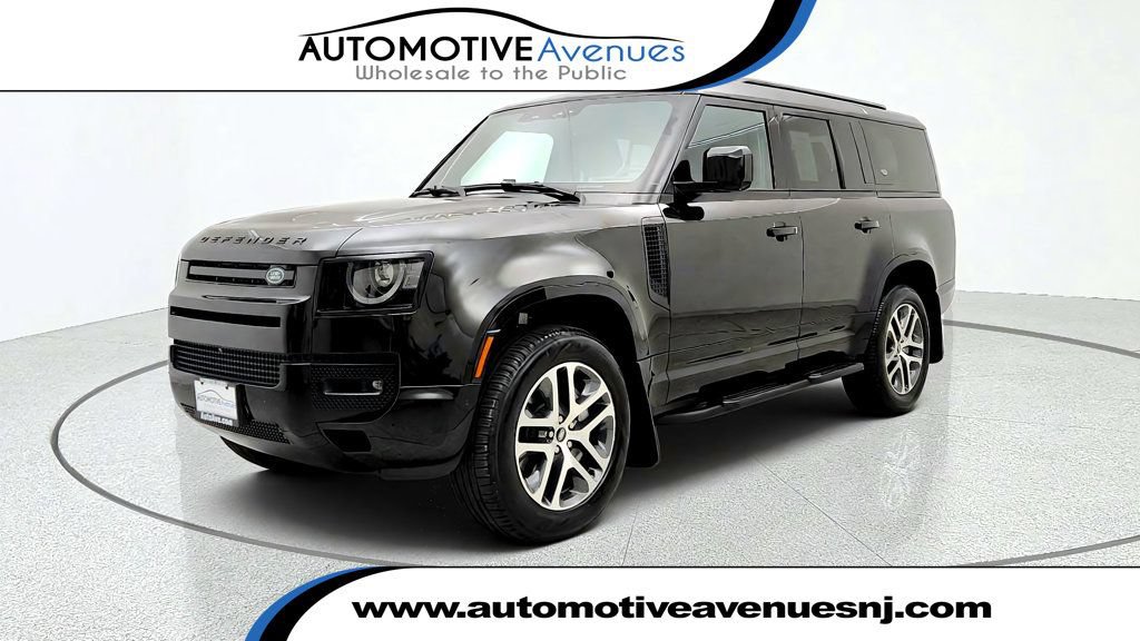 Used 2024 Land Rover Defender 130 X-Dynamic SE AWD/4WD image 1