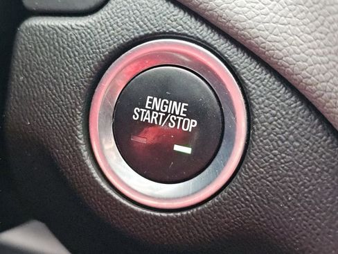 Used 2020 Chevrolet Equinox LT image 15