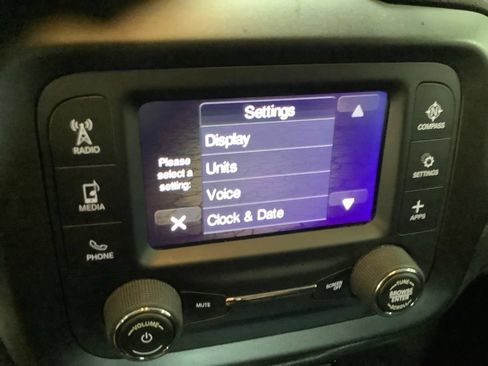 Used 2019 Jeep Renegade Sport AWD/4WD image 39