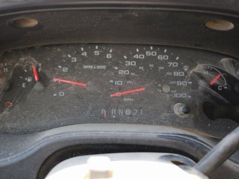 Used 2004 Ford E-350 and Econoline 350 Super Duty image 24