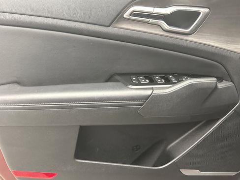 Used 2023 Kia Sportage X-Line w/ X-Line Premium Package image 6