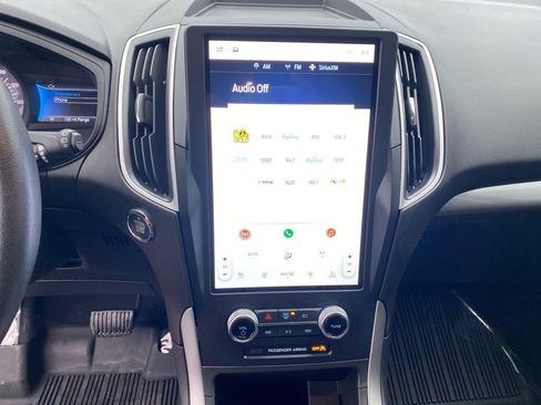 Used 2024 Ford Edge SEL w/ Convenience Package image 11