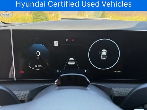 Certified 2025 Hyundai Santa Cruz Limited AWD/4WD image 18
