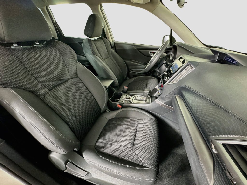 Used 2021 Subaru Forester Premium AWD/4WD image 30