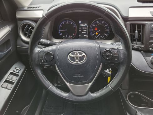 Used 2017 Toyota RAV4 XLE w/ Carpet Mat Package image 25