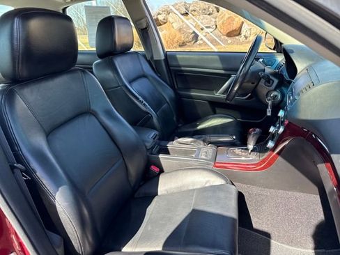 Used 2009 Subaru Legacy 2.5i Limited image 10