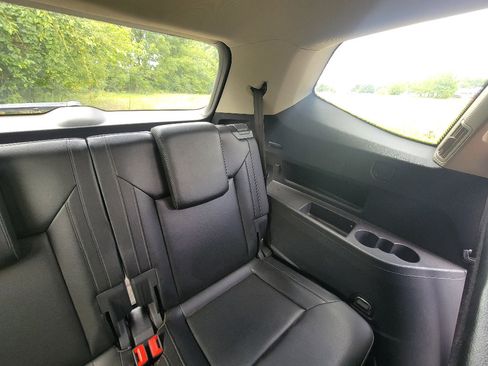 Used 2018 Volkswagen Atlas SE FWD image 28