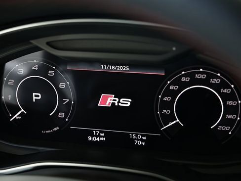 New 2025 Audi RS 6 performance image 35
