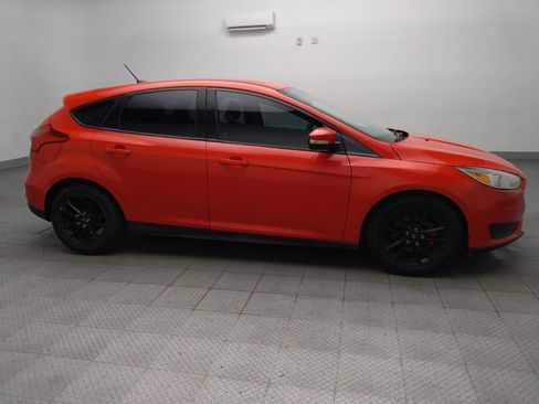Used 2017 Ford Focus SE FWD image 11