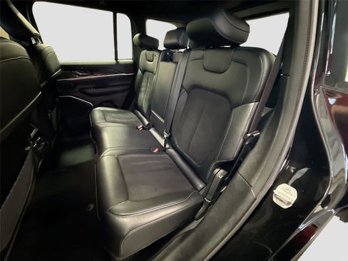 Used 2022 Jeep Grand Cherokee Trailhawk w/ Advanced Protech Group II AWD/4WD image 25