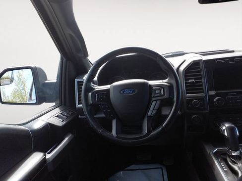 Used 2019 Ford F150 XLT w/ Equipment Group 302A Luxury AWD/4WD image 12
