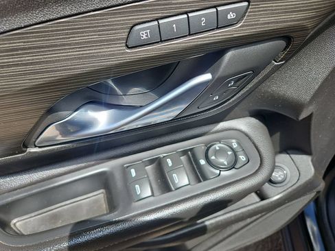 Used 2018 GMC Terrain SLT w/ Preferred Package AWD/4WD image 11