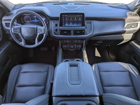 Certified 2023 Chevrolet Suburban Z71 w/ Luxury Package image 14