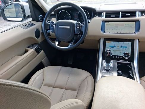 Used 2017 Land Rover Range Rover Sport SE AWD/4WD image 8