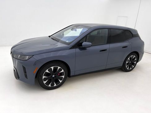 New 2026 BMW iX xDrive60 w/ M Sport Package image 2