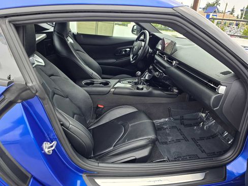 Used 2024 Toyota Supra Premium image 11