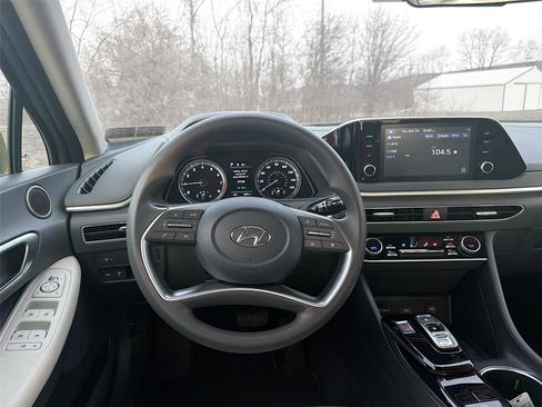 Used 2022 Hyundai Sonata SEL image 22