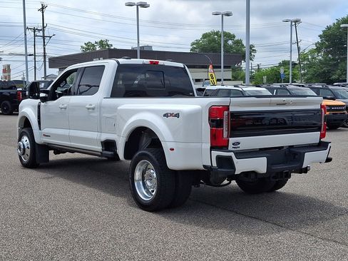 Certified 2026 Ford F450 Platinum w/ Camper Package AWD/4WD image 7