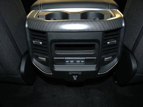 New 2026 RAM 1500 4x4 Crew Cab image 34