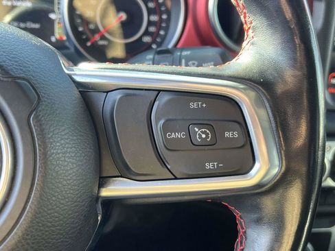 Used 2021 Jeep Wrangler Unlimited Rubicon image 31