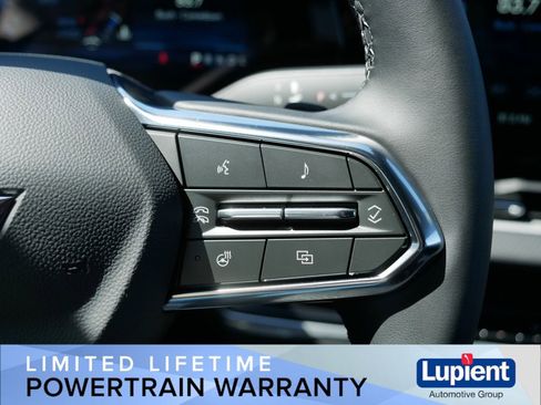 Used 2026 Chevrolet Equinox LT w/ Convenience Package II image 23