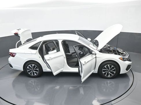 Used 2023 Volkswagen Jetta S image 66