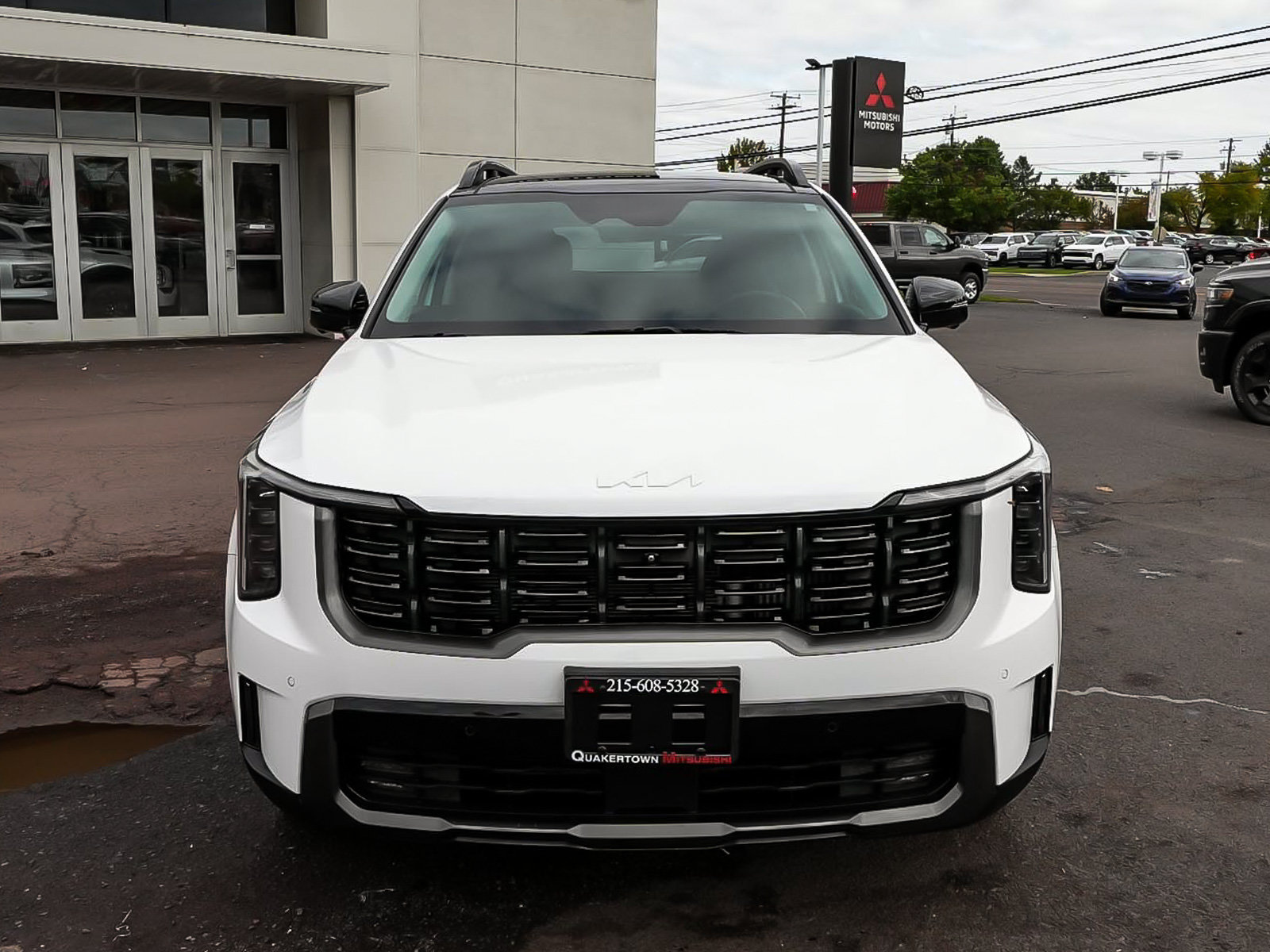 Used 2024 Kia Sorento SX AWD/4WD image 2