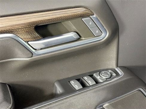 Used 2023 Chevrolet Silverado 1500 RST w/ Z71 Off-Road Package image 17