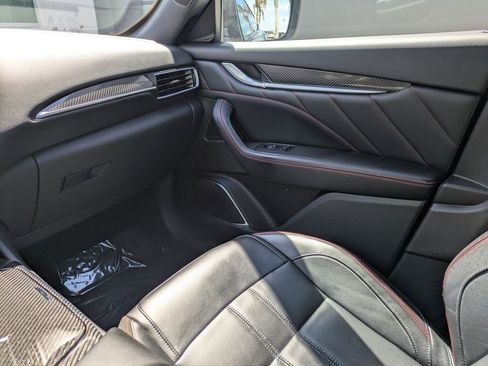 Used 2024 Maserati Levante Modena Ultima AWD/4WD image 18