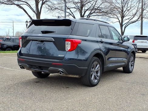 Used 2023 Ford Explorer XLT w/ Equipment Group 202A AWD/4WD image 5