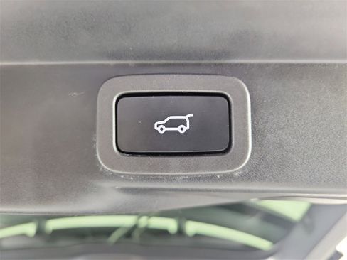 Used 2020 Land Rover Range Rover Sport HST image 8