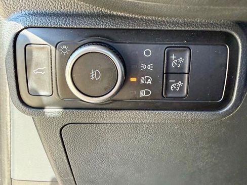 Used 2025 Ford Explorer ST-Line w/ ST-Line Street Pack AWD/4WD image 22