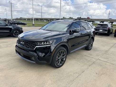 Certified 2023 Kia Sorento X-Line EX image 3