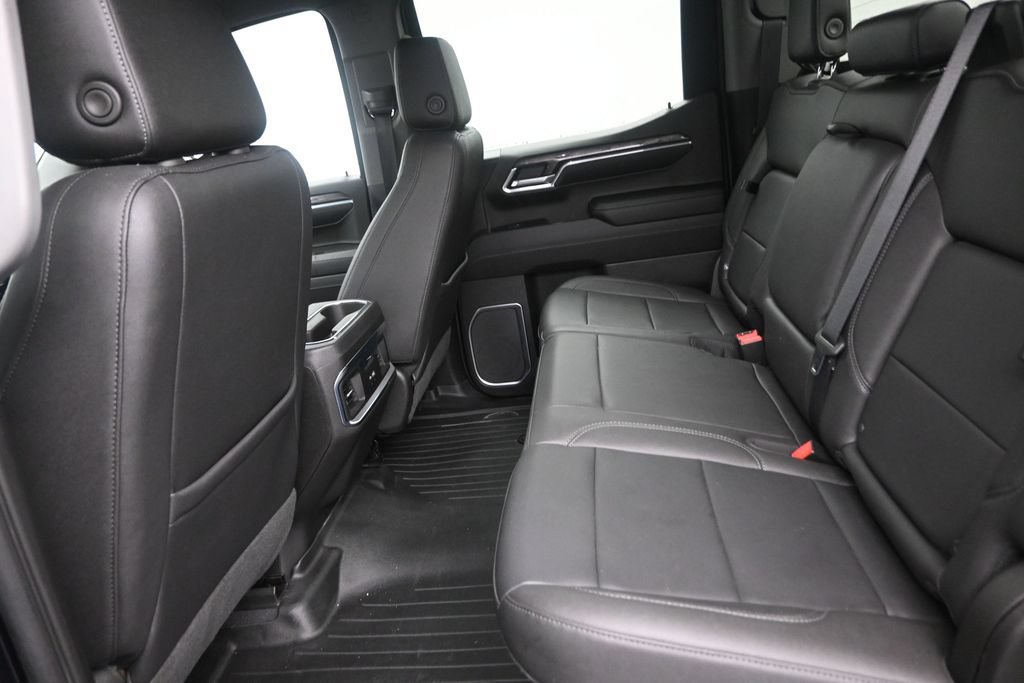 Used 2022 Chevrolet Silverado 1500 LTZ RWD image 15