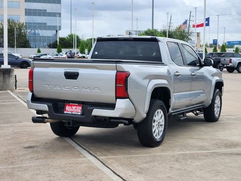Certified 2025 Toyota Tacoma SR5 image 5