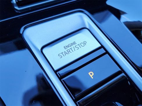 New 2025 Volkswagen Atlas SEL Premium R-Line image 18