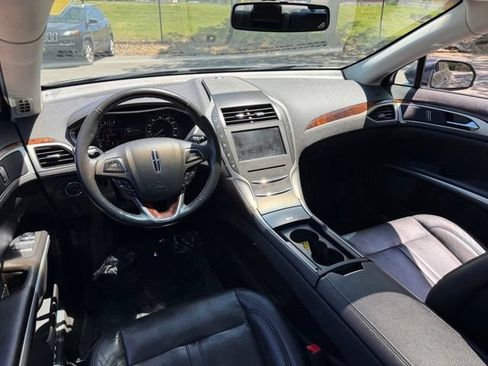 Used 2013 Lincoln MKZ FWD image 15