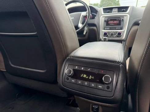 Used 2014 GMC Acadia SLT FWD image 17