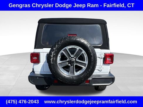 Used 2020 Jeep Wrangler Unlimited Sahara AWD/4WD image 5