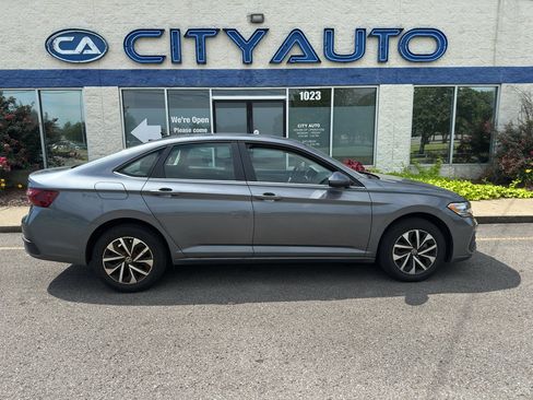 Used 2024 Volkswagen Jetta S FWD image 3