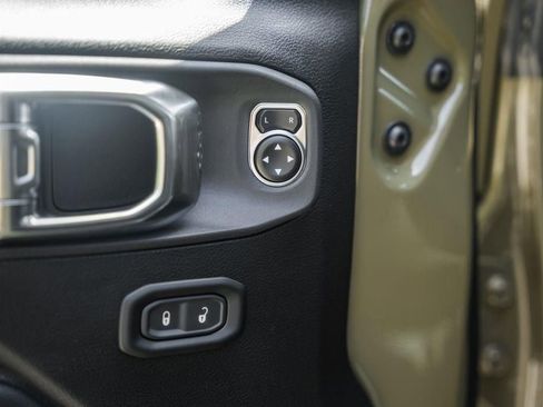 New 2025 Jeep Gladiator Sport image 38