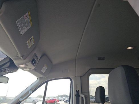 Used 2022 Ford Transit 350 XLT RWD image 11