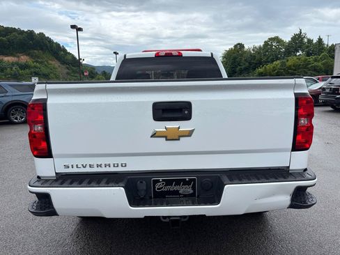 Used 2018 Chevrolet Silverado 1500 Custom w/ Custom Value Package RWD image 3