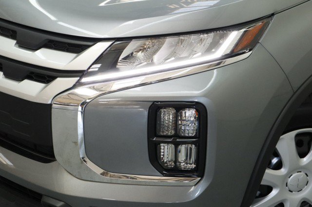 New 2027 Mitsubishi Outlander Sport FWD image 2