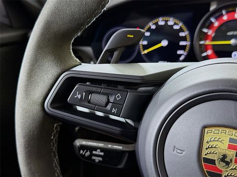 Used 2022 Porsche 911 GT3 image 26