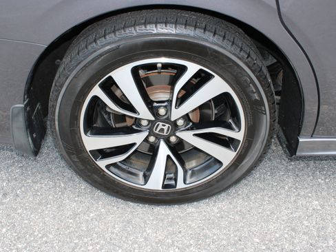 Used 2019 Honda Odyssey Elite image 12